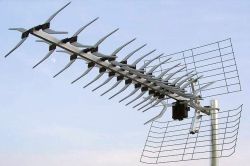 Antena TV de exterior,  UIF, pentru canalele 21-60, castig 13dbi
