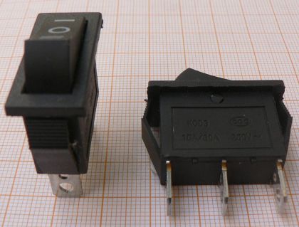 Intre_On-Off-On D Rosu 2cir/3po 15A/250V/31*11mm /1RS103-3C