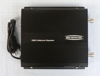 Amplificator/repetor de semnal in reteaua GSM,  600 mp