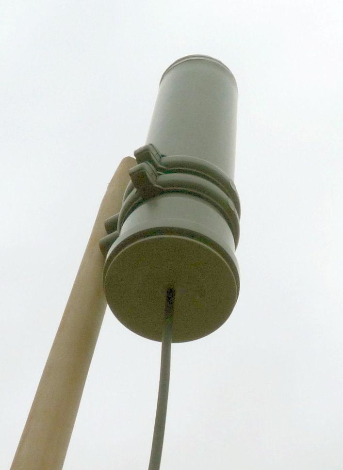lamp Reporter Mr Antena omnidirectionala MULTIPOLARIZATA pentru amplificare a semnalului  LoRa Miner (helium) 868 MHz 4.1 dBi