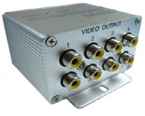 Amplificator distribuitor de semnal audio video cu 1*IN/ 4*OUT