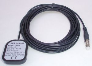 Antena pentru amplificare semnal omnidirectionala GPS, 1575.42 MHz , cistig: 28 dB, polarizare RHC, 50 OHM, RG-174 cable / 5m, conector: FME mama, alimentare 5Vcc / curent 25mA