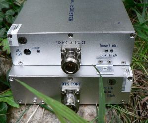 Amplificator/repetor de semnal EGSM/GSM, pentru max 600  mp