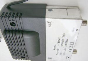 Amplificator de antena sau CCTV, de interior, FIF-UIF 47-862Mhz, 1 IN / 1 OUT, castig 22dB